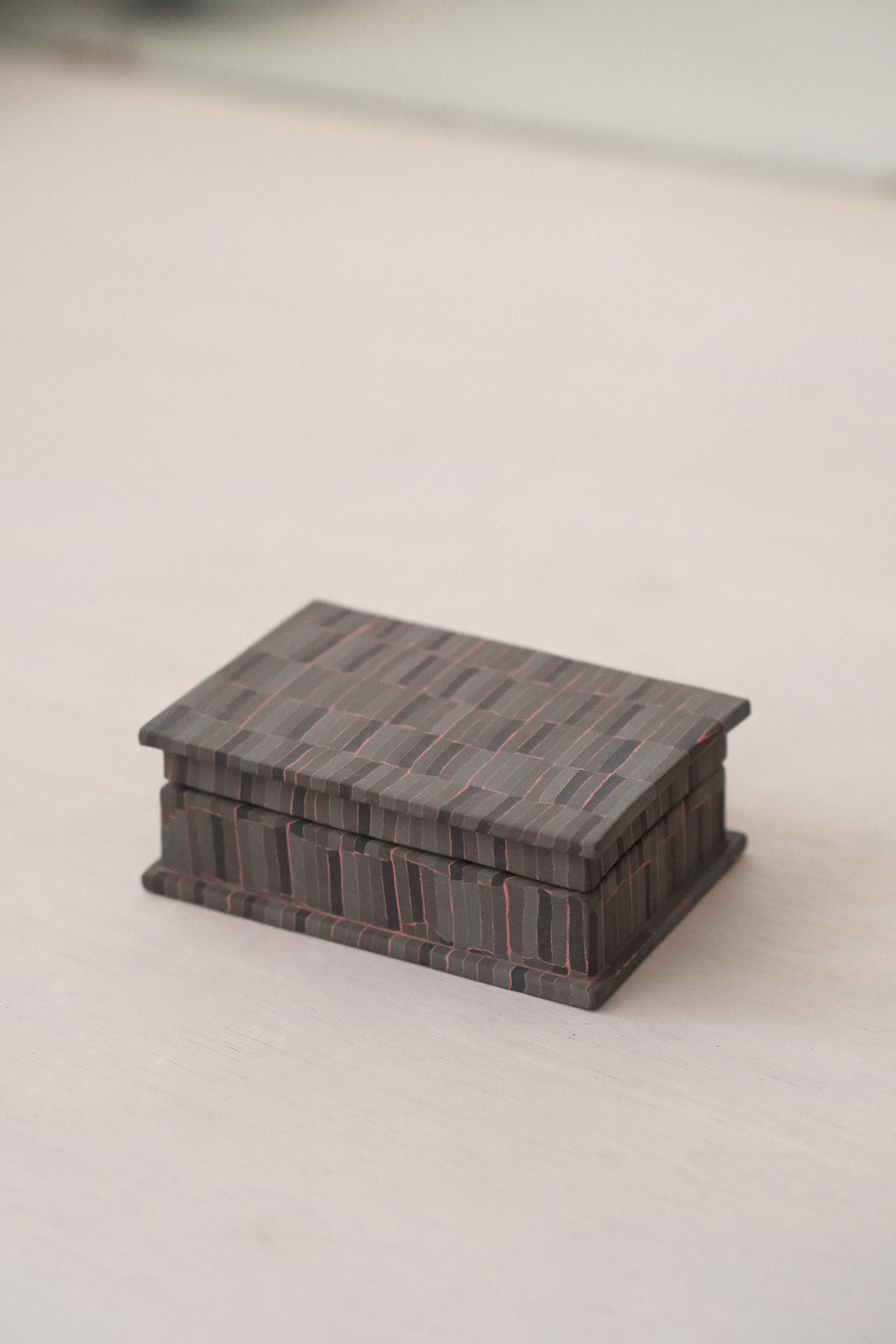 #006 Daria Box - Black