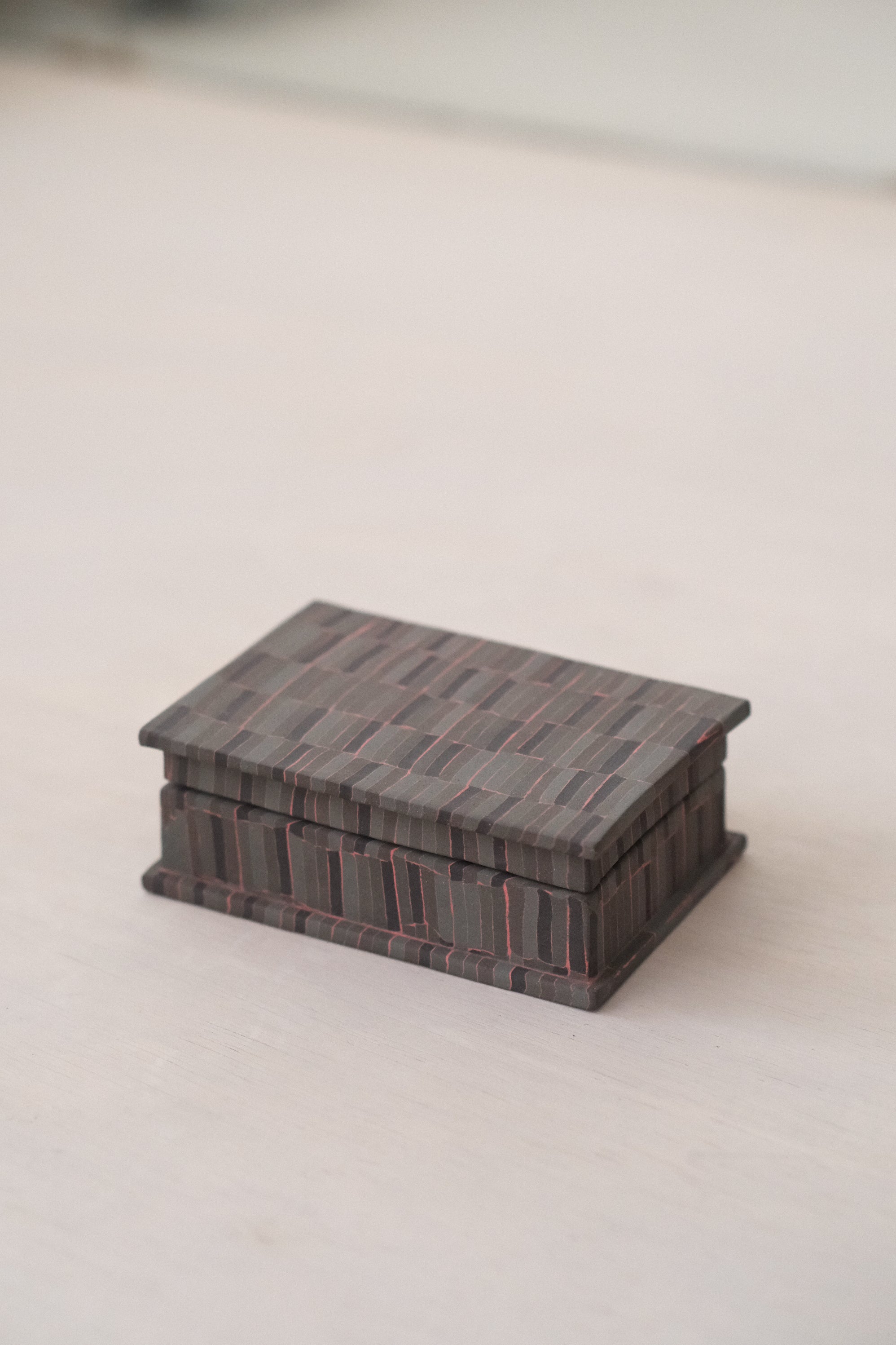 #006 Daria Box - Black