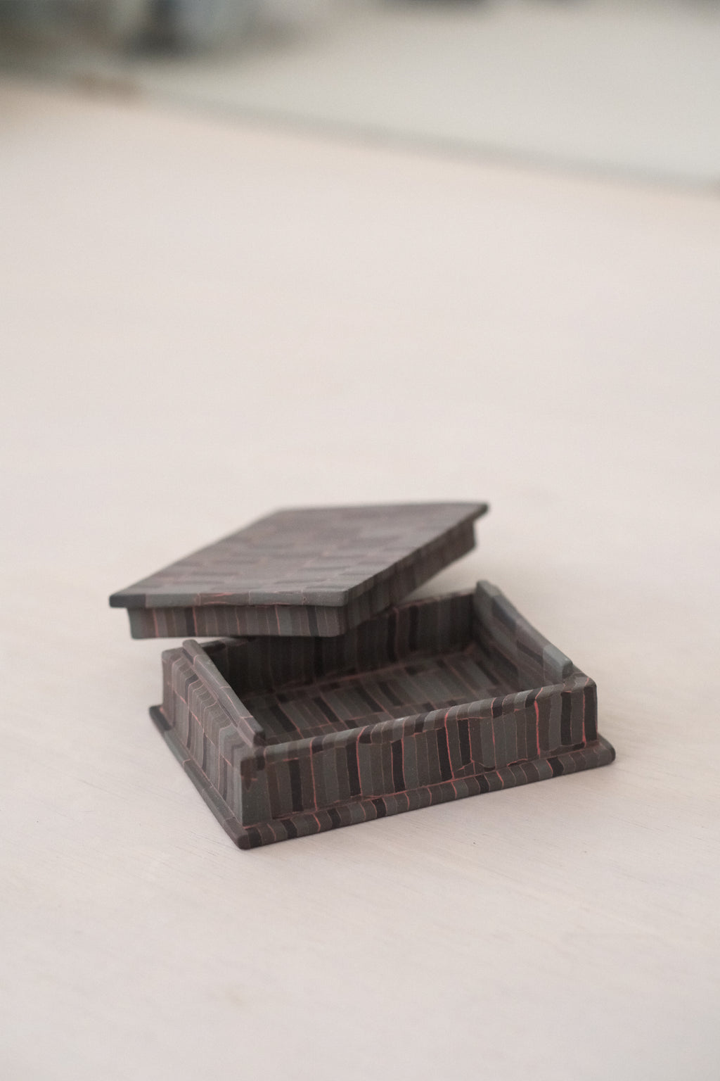 #006 Daria Box - Black
