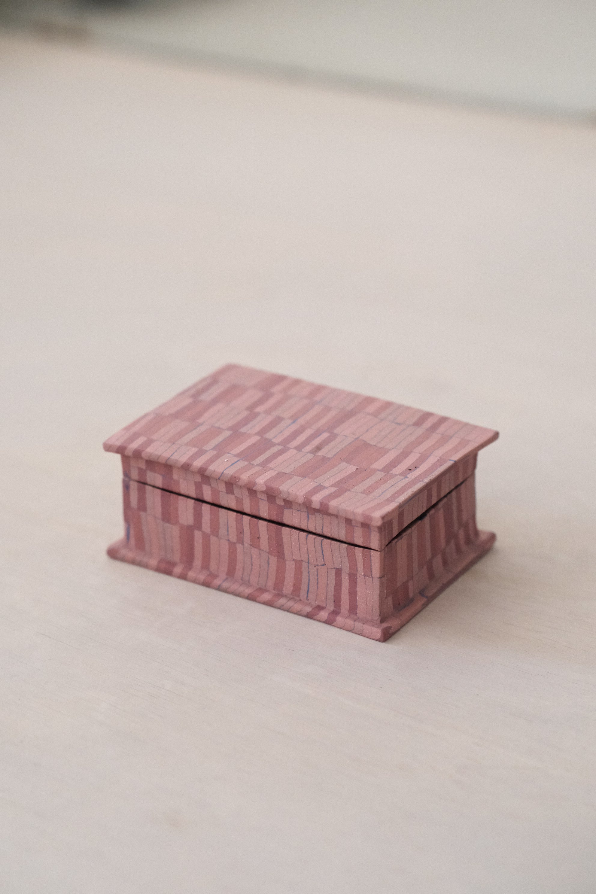 #007 Daria Box - Pink